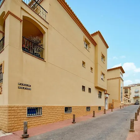 2 Bedroom Stunning In *