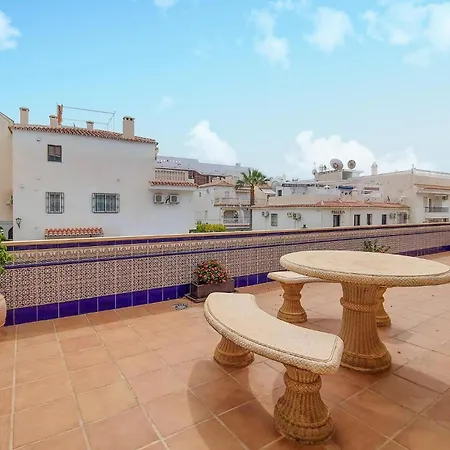 2 Bedroom Stunning In Apartment *