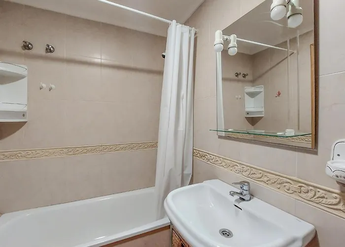 Apartamento 2 Bedroom Stunning In *