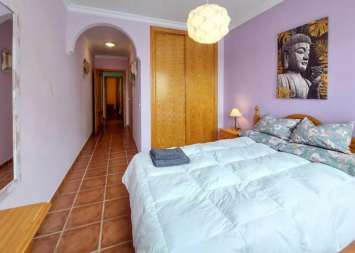 2 Bedroom Stunning In Apartament *