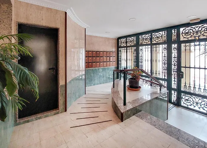 2 Bedroom Stunning In Apartamento *