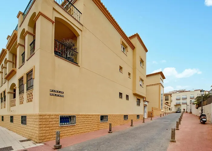 2 Bedroom Stunning In *