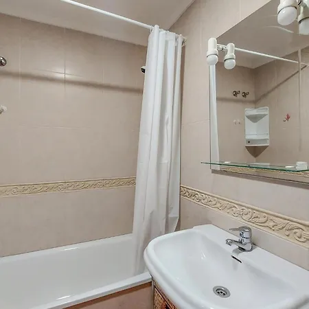 Appartamento 2 Bedroom Stunning In *